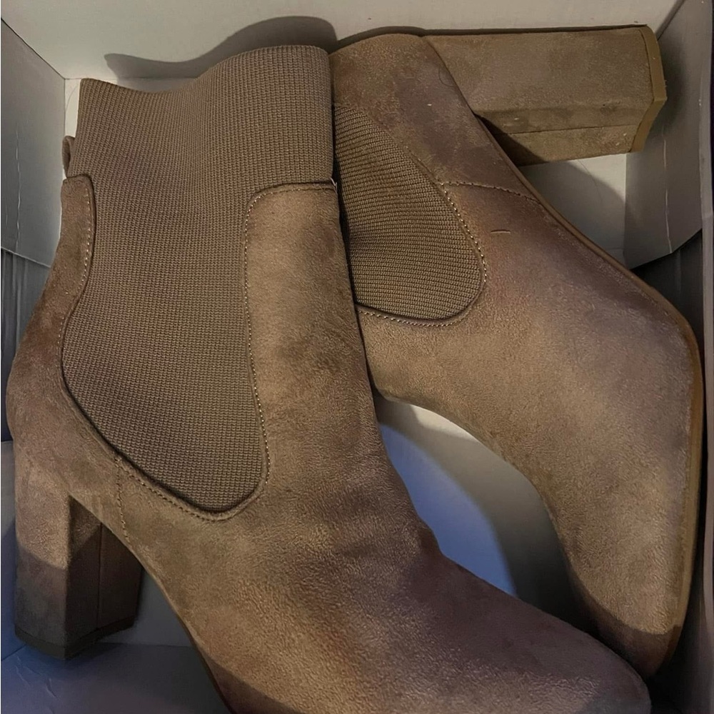 TOP Moda Tan Ankle Booties with Chunky Heel